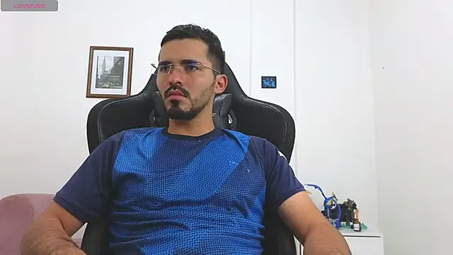 Massimoo 07 online show from 10/30/25, 07:44