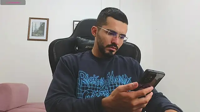 Massimoo 07 online show from 11/26/25, 06:08