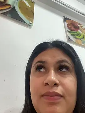 Lexi Belle  online show from 02/01/25, 09:40