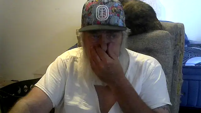 viejo oso online show from 07/05/26, 05:42