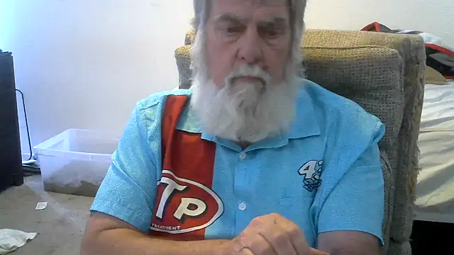 viejo oso online show from 06/07/26, 05:56