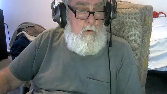 viejo oso online show from 05/10/26, 01:09
