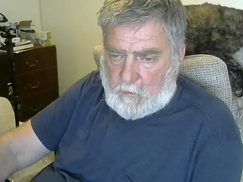 Snapshot of viejo_oso chatting on 09/13/25, 10:54 viejo oso online show from 09/13/25, 10:54