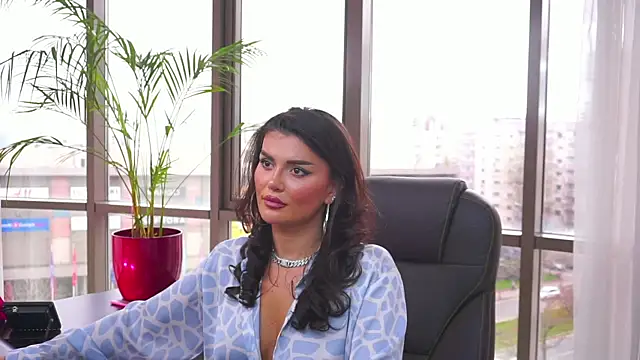 myakalifa online show from 03/17/25, 09:01