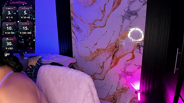 stefany duque1  online show from 02/21/26, 12:45