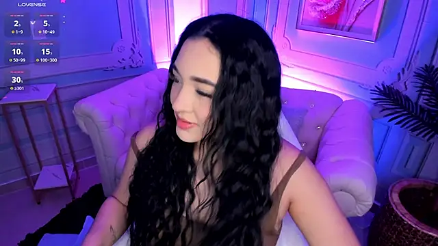 stefany duque1  online show from 12/18/25, 03:00