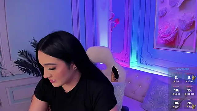 stefany duque1  online show from 10/28/25, 02:56