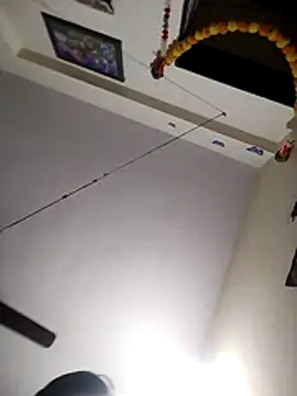 hot punekar online show from 10/29/25, 05:56