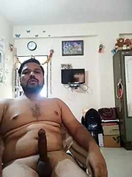 hot punekar online show from 04/13/26, 03:32