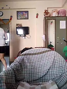 hot punekar online show from 02/24/26, 05:19