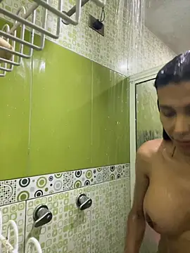 Ebonyxprincess  online show from 10/28/25, 07:46