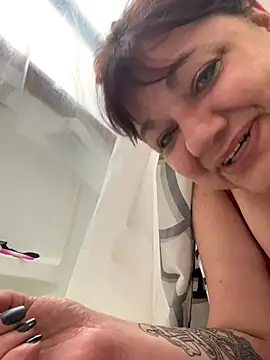 Luciouslouise72xh online show from 10/09/25, 08:53