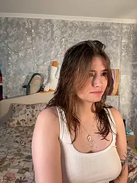 Sabrina shells online show from 09/19/25, 10:41