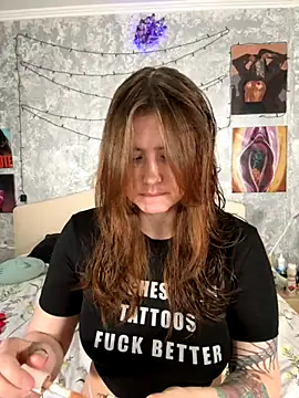 Sabrina shells online show from 11/16/25, 01:16