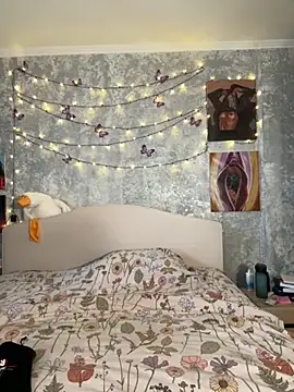 Sabrina shells online show from 11/30/25, 10:27