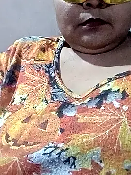 Snapshot of LustyBhabhi chatting on 01/21/25, 04:37 LustyBhabhi online show from 01/21/25, 04:37