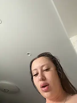 AndreaMood online show from 05/17/26, 02:11