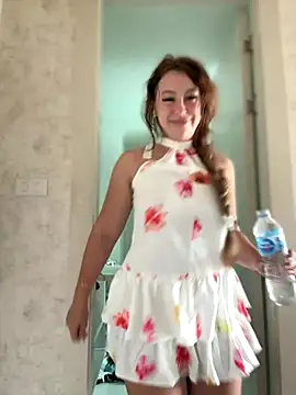 AndreaMood online show from 11/12/25, 02:04