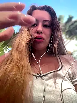 AndreaMood online show from 12/18/25, 02:49