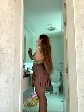 AndreaMood online show from 11/30/25, 02:23