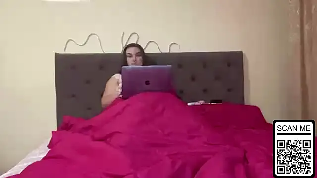 Dreamyblushfairy online show from 10/07/25, 03:13