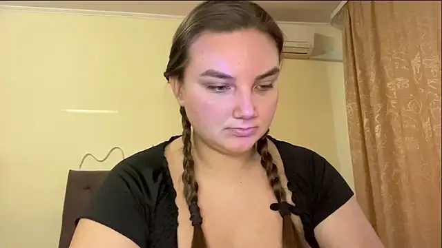 Dreamyblushfairy online show from 10/13/25, 02:40