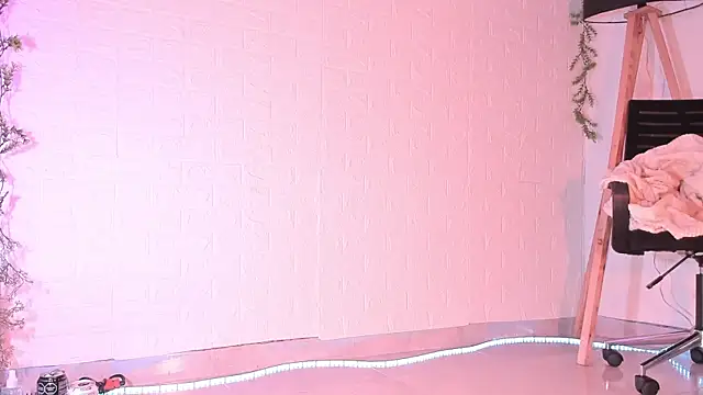 Snapshot of NattSumi chatting on 02/06/25, 03:16 NattSumi online show from 02/06/25, 03:16