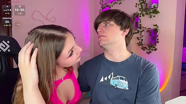 RobertAndLinela online show from 12/02/25, 03:19