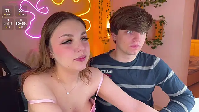 RobertAndLinela online show from 10/28/25, 12:59