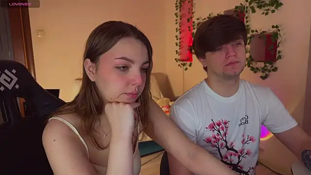 RobertAndLinela online show from 02/19/26, 09:39