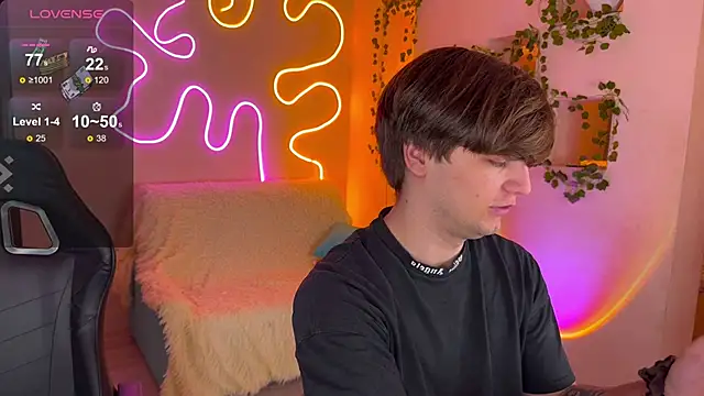 RobertAndLinela online show from 11/01/25, 03:50