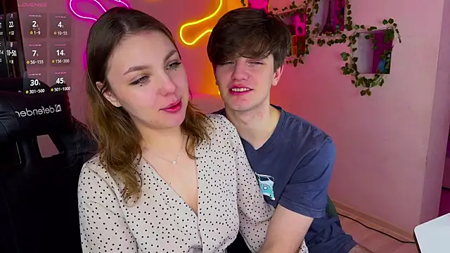 RobertAndLinela online show from 03/02/25, 11:09