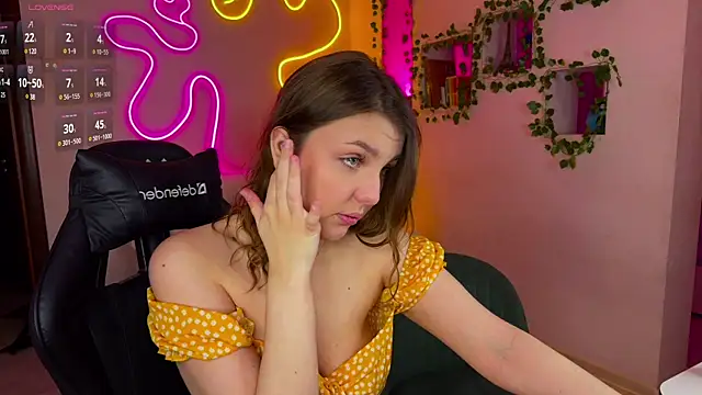 RobertAndLinela online show from 03/11/25, 12:28