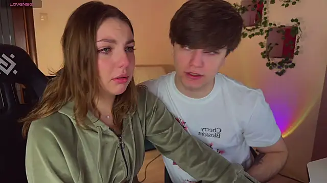 RobertAndLinela online show from 02/06/26, 09:16