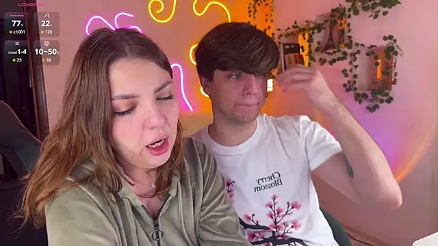 RobertAndLinela online show from 10/11/25, 08:04