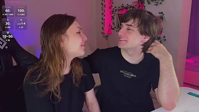 RobertAndLinela online show from 06/02/26, 04:34