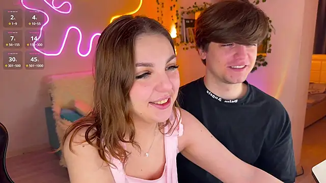 RobertAndLinela online show from 11/06/25, 02:32