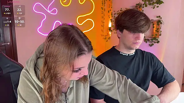 RobertAndLinela online show from 10/22/25, 12:59