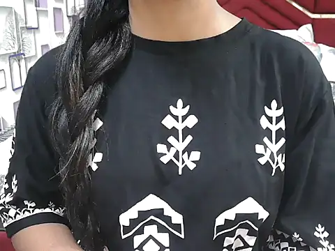 Snapshot of Somiya87 chatting on 12/04/25, 06:51 Somiya87 online show from 12/04/25, 06:51