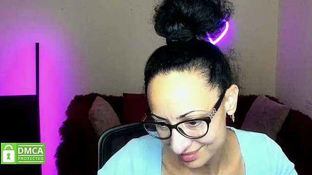 Snapshot of Arianasweety23 chatting on 10/05/25, 05:25 Arianasweety23 online show from 10/05/25, 05:25