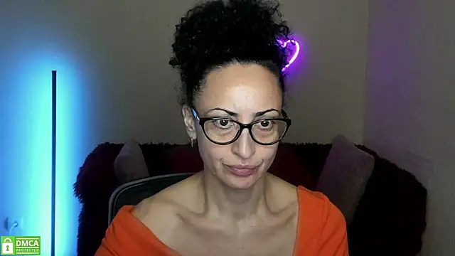 Snapshot of Arianasweety23 chatting on 09/15/25, 05:24 Arianasweety23 online show from 09/15/25, 05:24