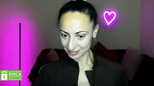 Snapshot of Arianasweety23 chatting on 10/16/25, 05:32 Arianasweety23 online show from 10/16/25, 05:32