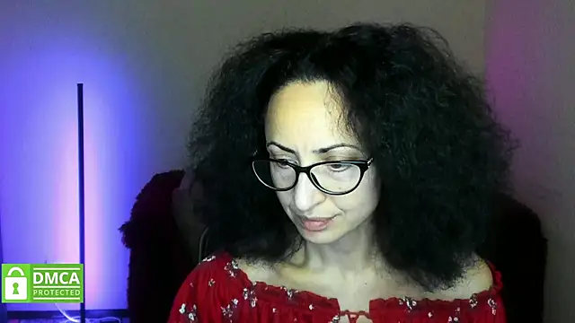 Snapshot of Arianasweety23 chatting on 10/21/25, 05:23 Arianasweety23 online show from 10/21/25, 05:23