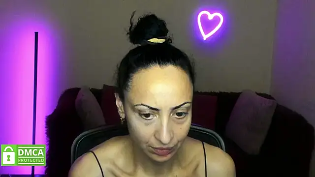 Snapshot of Arianasweety23 chatting on 11/23/25, 02:32 Arianasweety23 online show from 11/23/25, 02:32