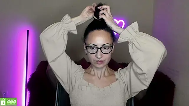 Snapshot of Arianasweety23 chatting on 09/25/25, 05:30 Arianasweety23 online show from 09/25/25, 05:30