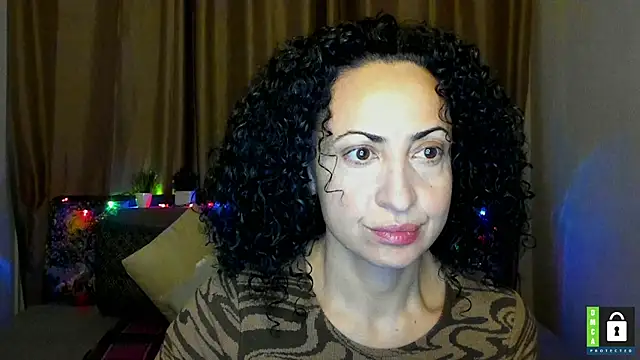 Snapshot of Arianasweety23 chatting on 12/16/25, 06:23 Arianasweety23 online show from 12/16/25, 06:23