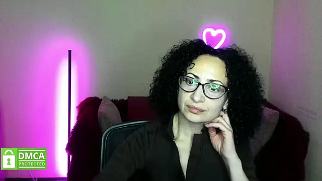 Snapshot of Arianasweety23 chatting on 10/31/25, 06:26 Arianasweety23 online show from 10/31/25, 06:26