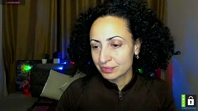 Snapshot of Arianasweety23 chatting on 12/15/25, 06:25 Arianasweety23 online show from 12/15/25, 06:25