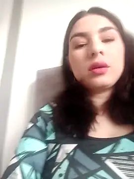 VictoriaMolina online show from 10/19/25, 09:06