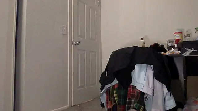 bubblebut420 online show from 10/24/25, 08:52